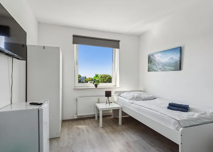 Apartament Work & Mit Balkon In *